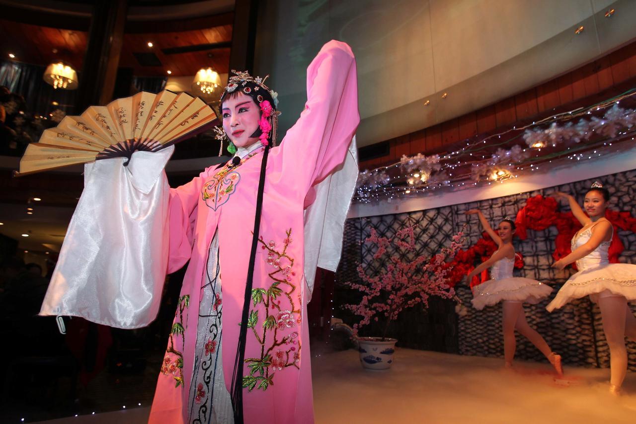 China Community Culture & Art Hotel Qingdao Buitenkant foto